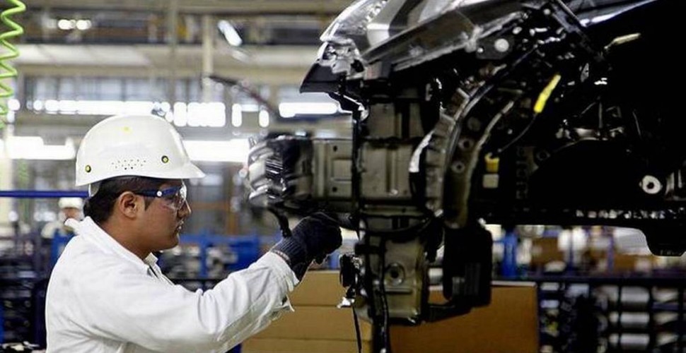 Se ralentizan exportaciones mexicanas por baja en automotrices